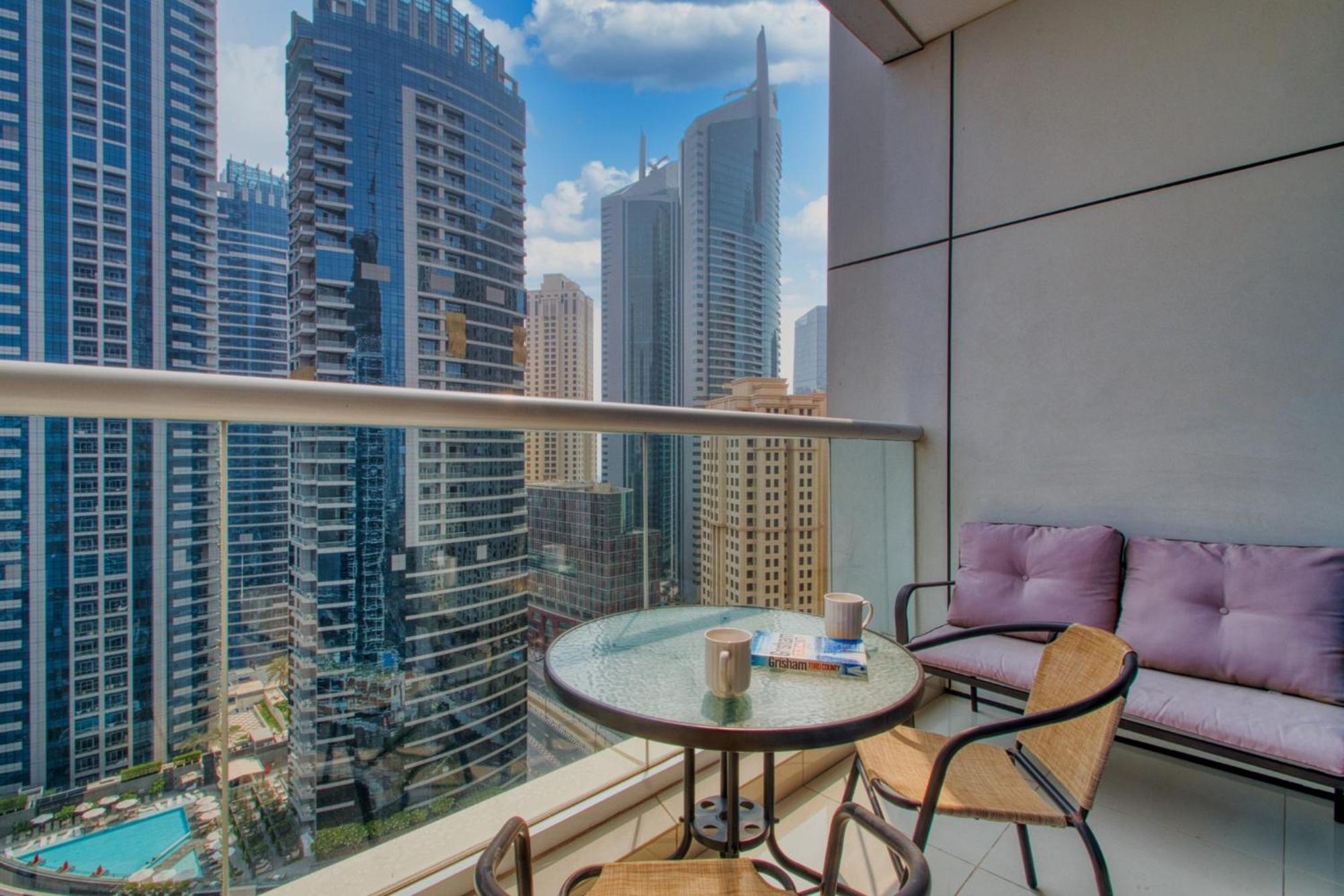 Peaceful Waterfront Marina View Apartment *